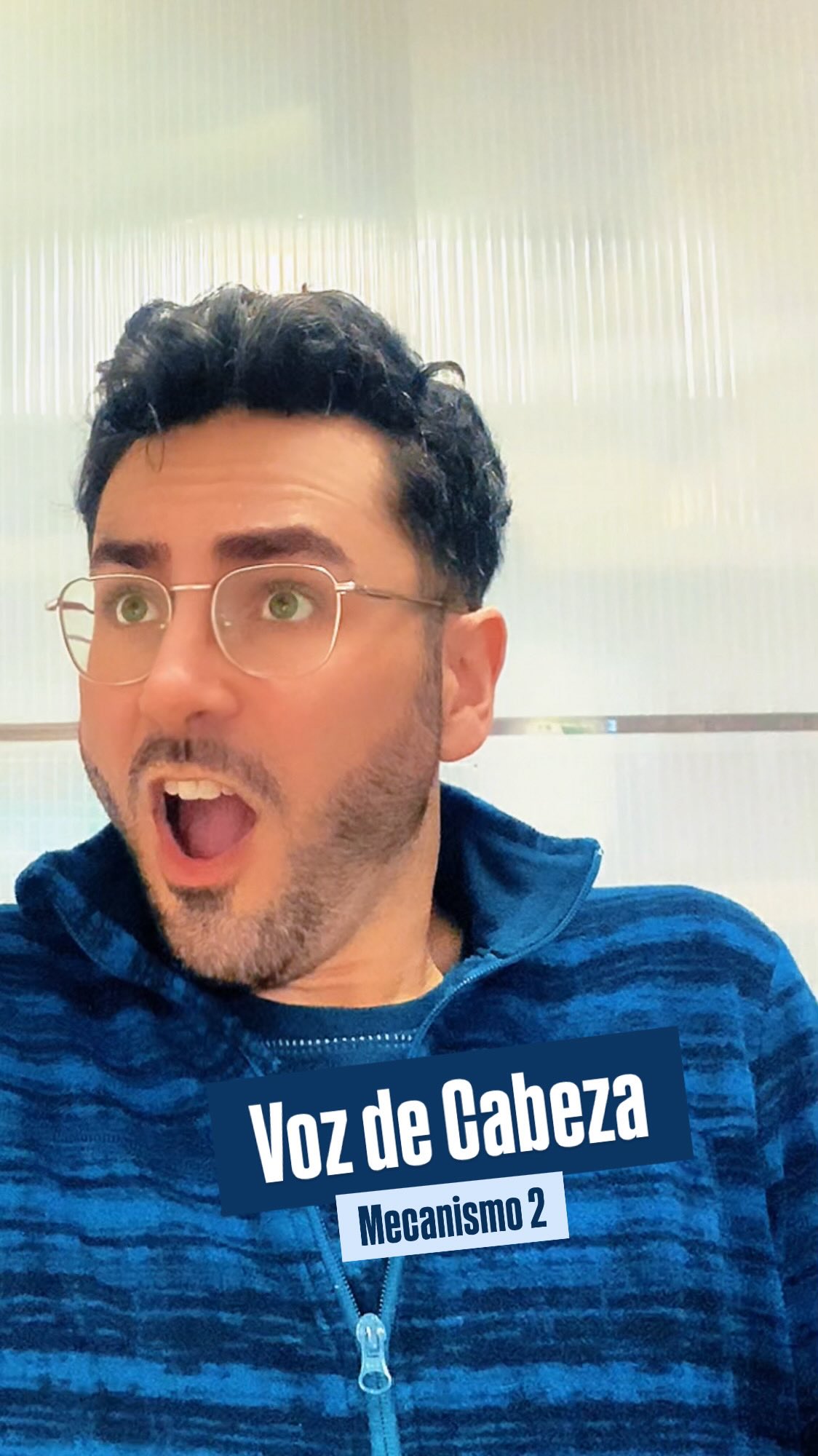 🎙️Dos octavas reales y acústicas.
Voz de cabeza — mecanismo 2.  La4–La2 (nomenclatura española)
A5–A3 (nomenclatura anglosajona).  Sin amplificación. Sin efecto.
Solo voz, cuerpo y técnica.  #VíctorJiménezDíaz #Contratenor #Countertenor #HeadVoice #VocalTechnique